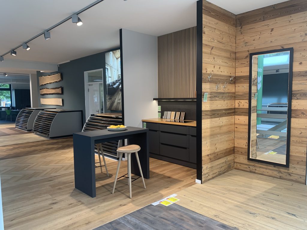Holzboden - A+J Holzzentrum - TMS Tobias Schulz | Parkett Verleger Hamburg